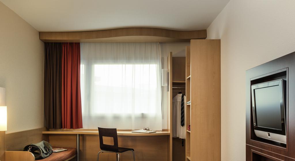 Zdjęcie Ibis Maine Montparnasse 3*