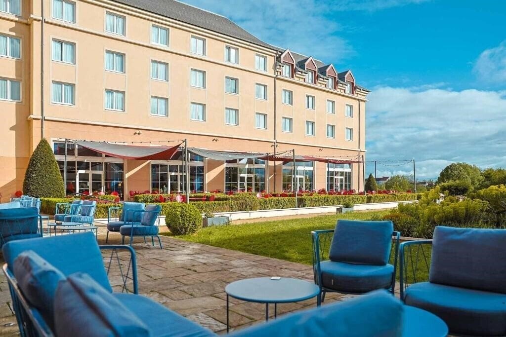 Готель Vienna House Magic Circus 4*