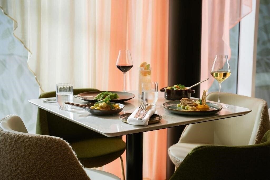 Изображение Hilton Paris La Defense 4*