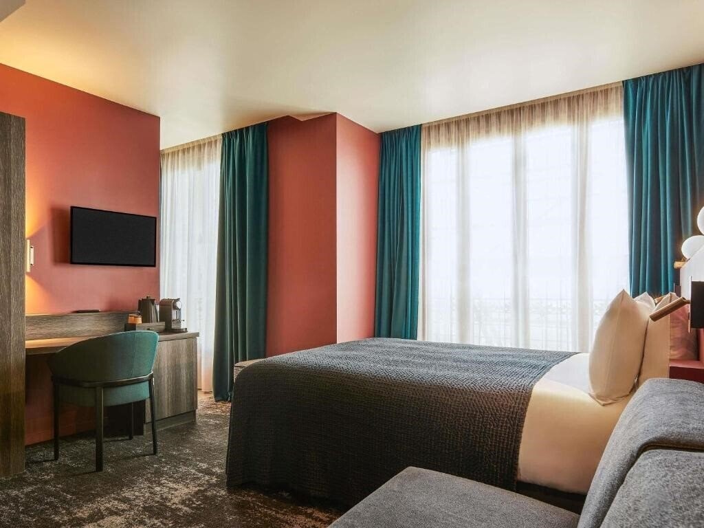 Zdjęcie Mercure Paris Tour Eiffel Pont Mirabeau 4*