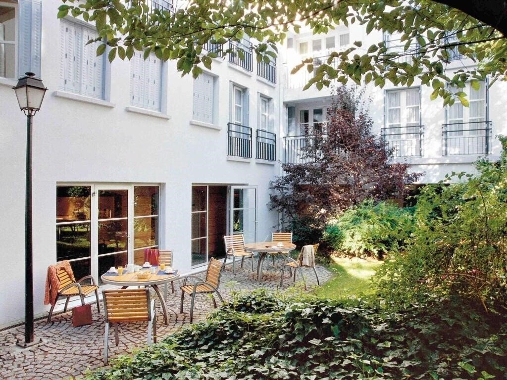 Hotel Adagio Aparthotel Paris Montmartre 3*