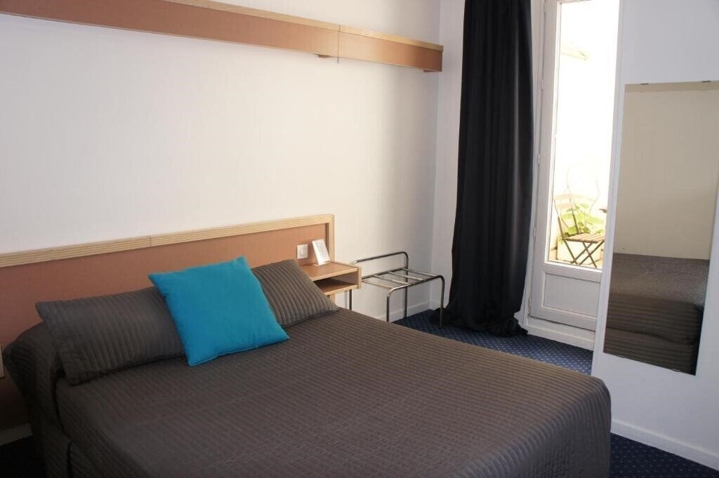 Hotel Hotel Edgar Quinet 2*