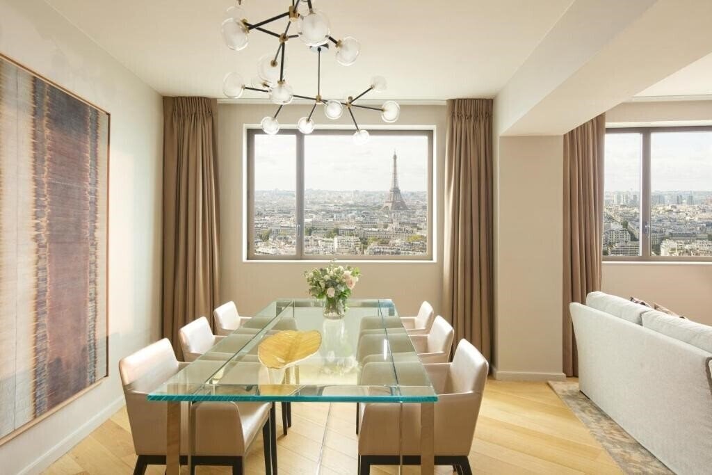 Отель Hyatt Regency Paris Etoile 4*
