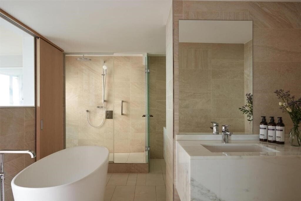 Изображение Hyatt Regency Paris Etoile 4*