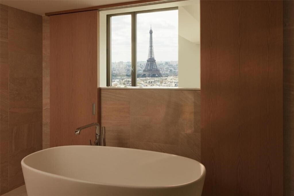 Картинка Hyatt Regency Paris Etoile 4*