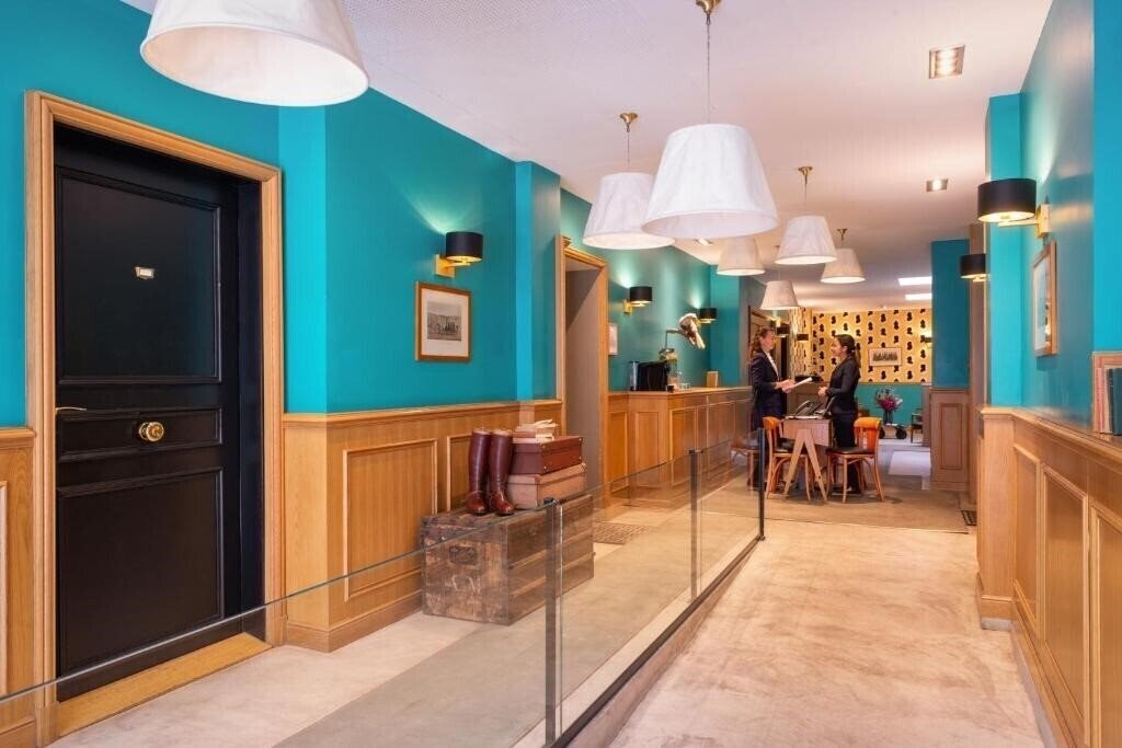 Отель Helzear Champs Elysees 4*