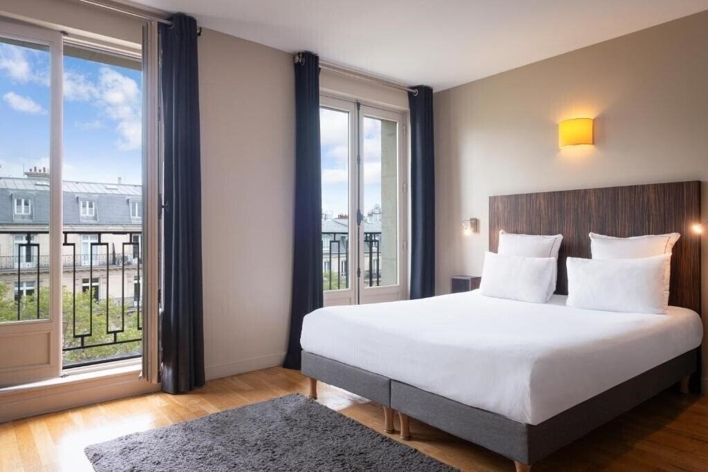 Фото Helzear Champs Elysees 4*