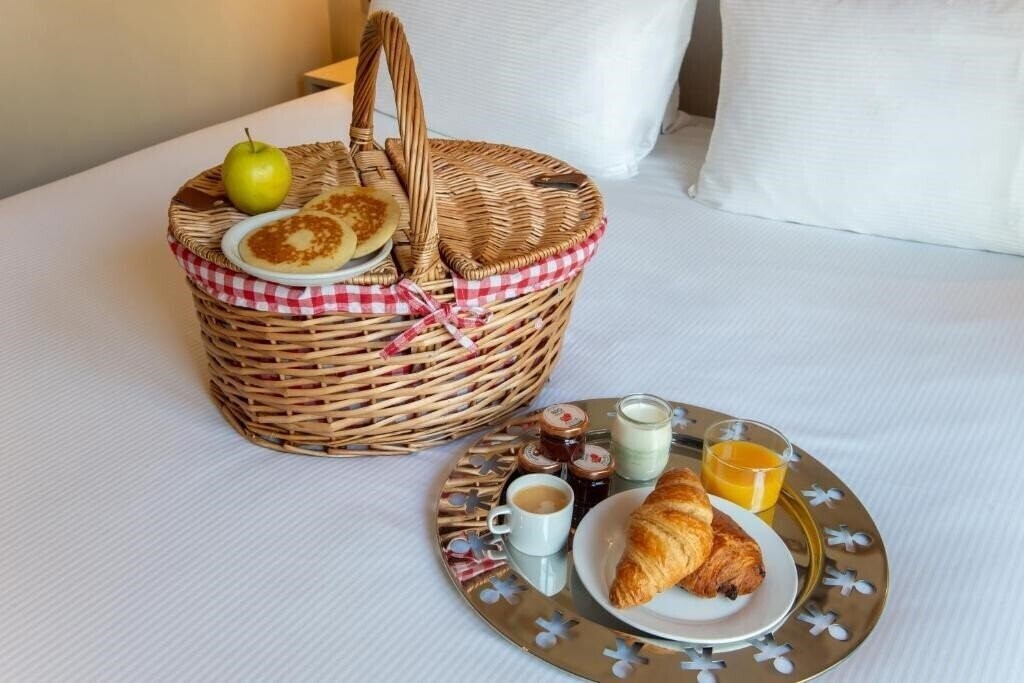 Изображение Helzear Champs Elysees 4*