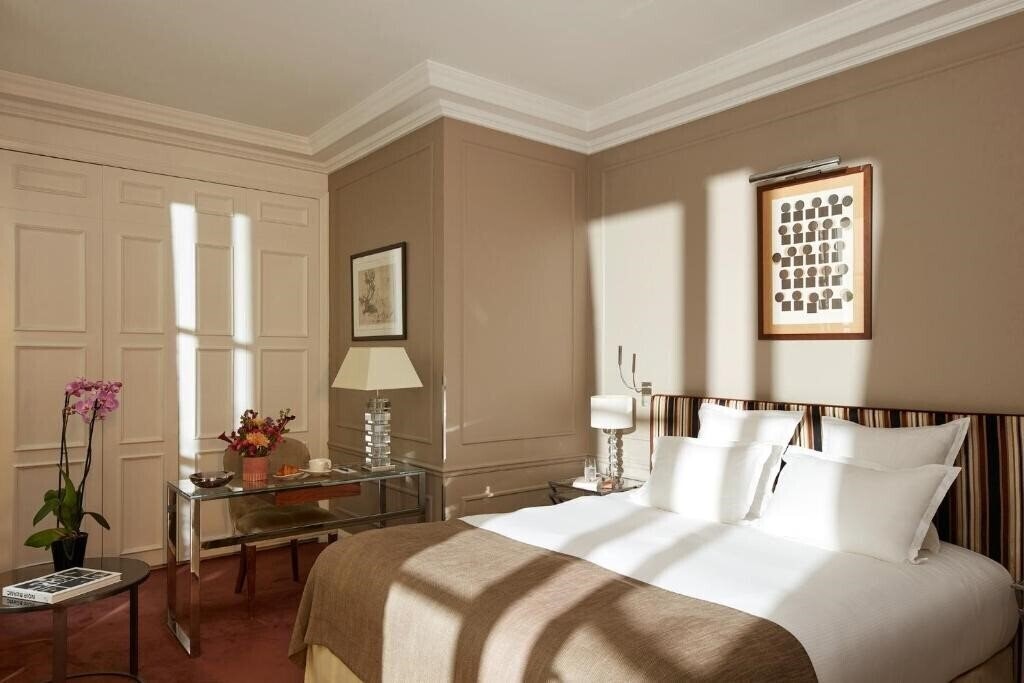 Zdjęcie Le Burgundy Paris 5*