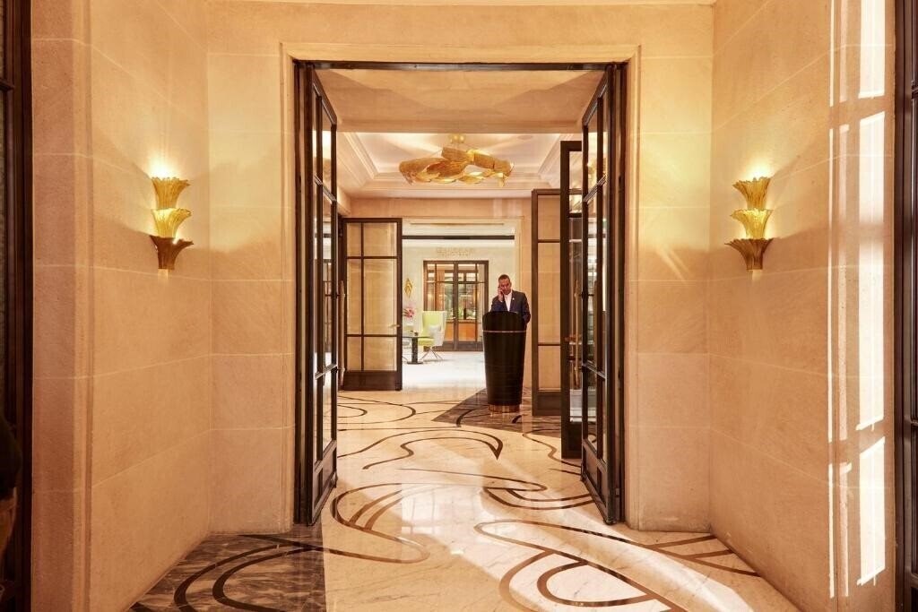 Zdjęcie Le Burgundy Paris 5*