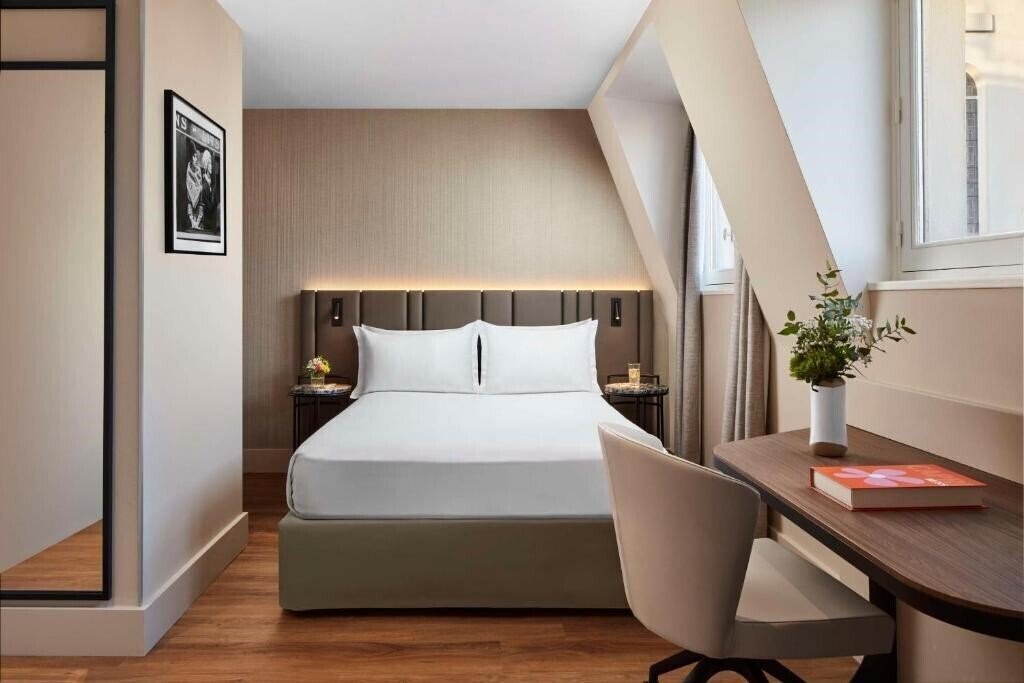 Zdjęcia NH Paris Gare de l'Est (ex. Holiday Inn Gare de l'Est) 4*