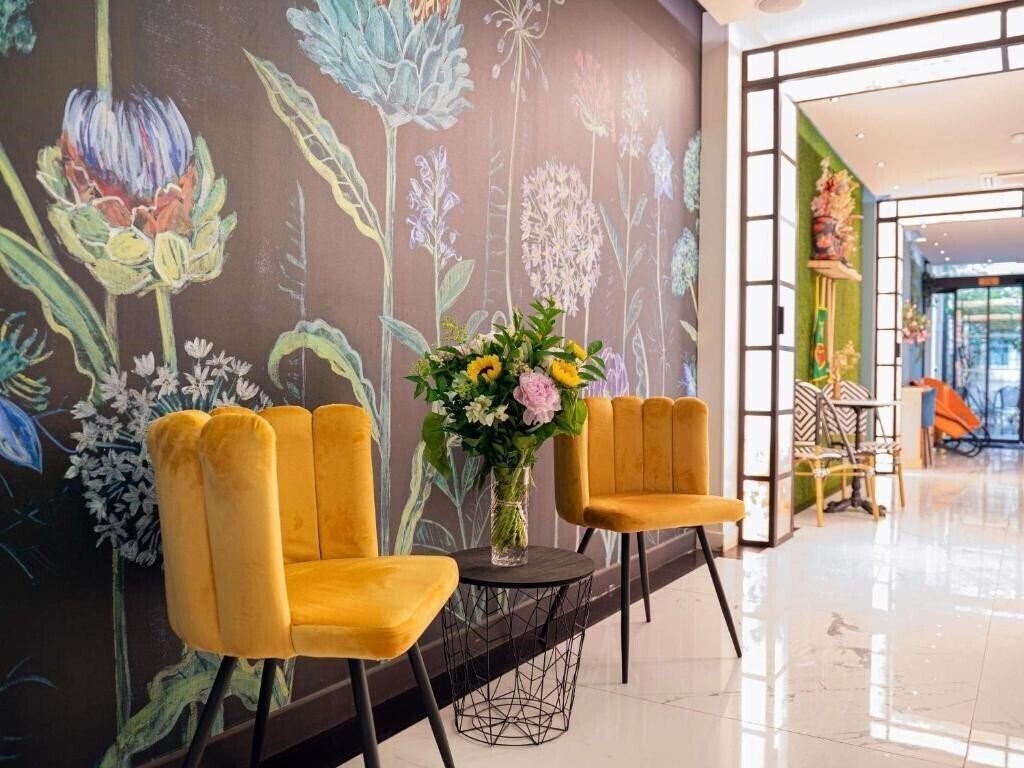 Отель Ibis Styles Paris Batignolles 3*