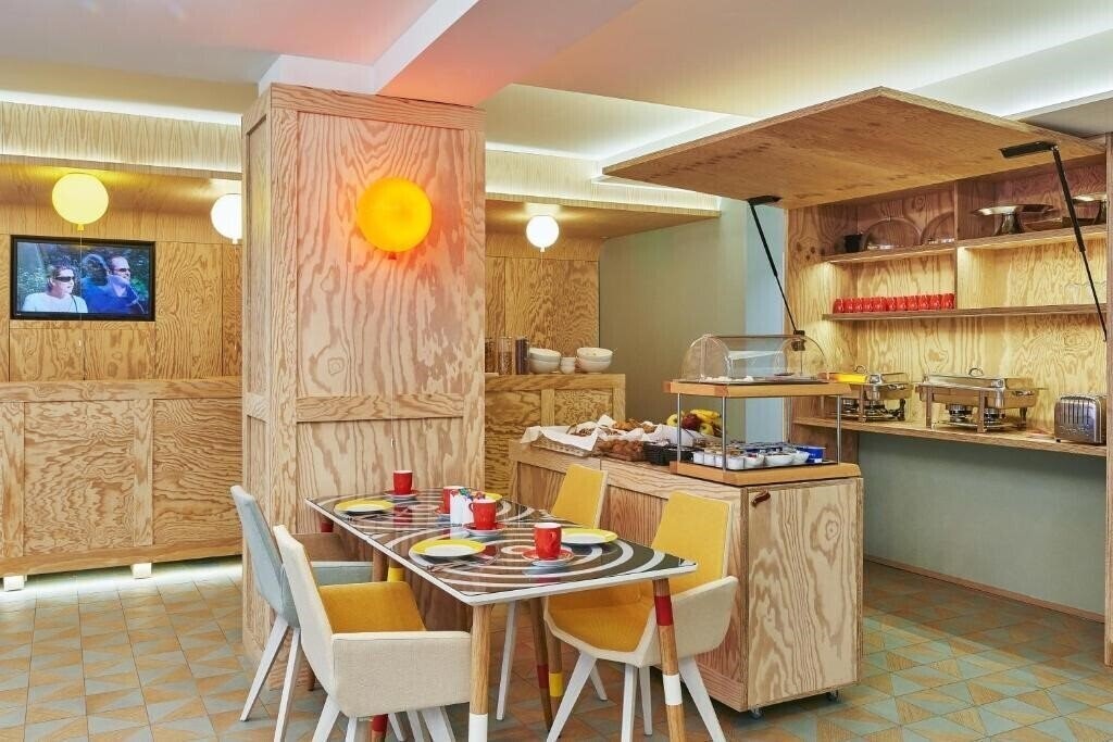 Zdjęcie Astotel Joke 3*