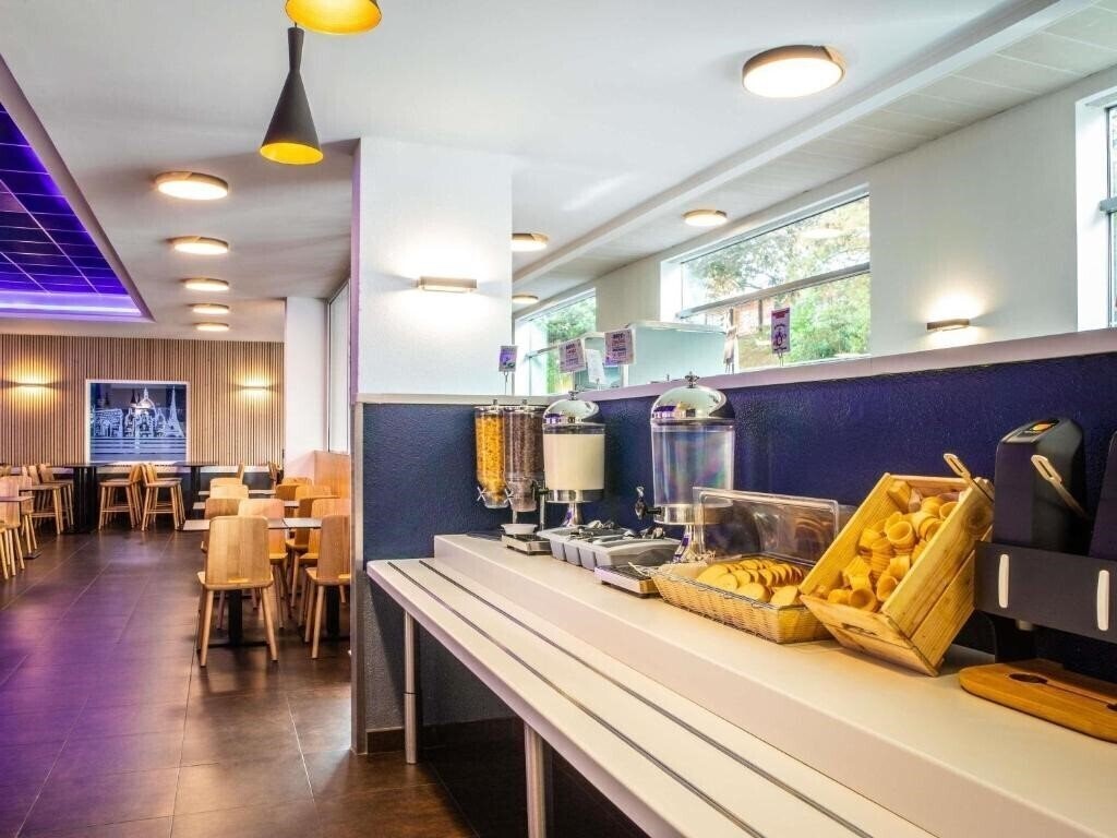 Фотография Ibis Budget Paris Porte De Montmartre 1*