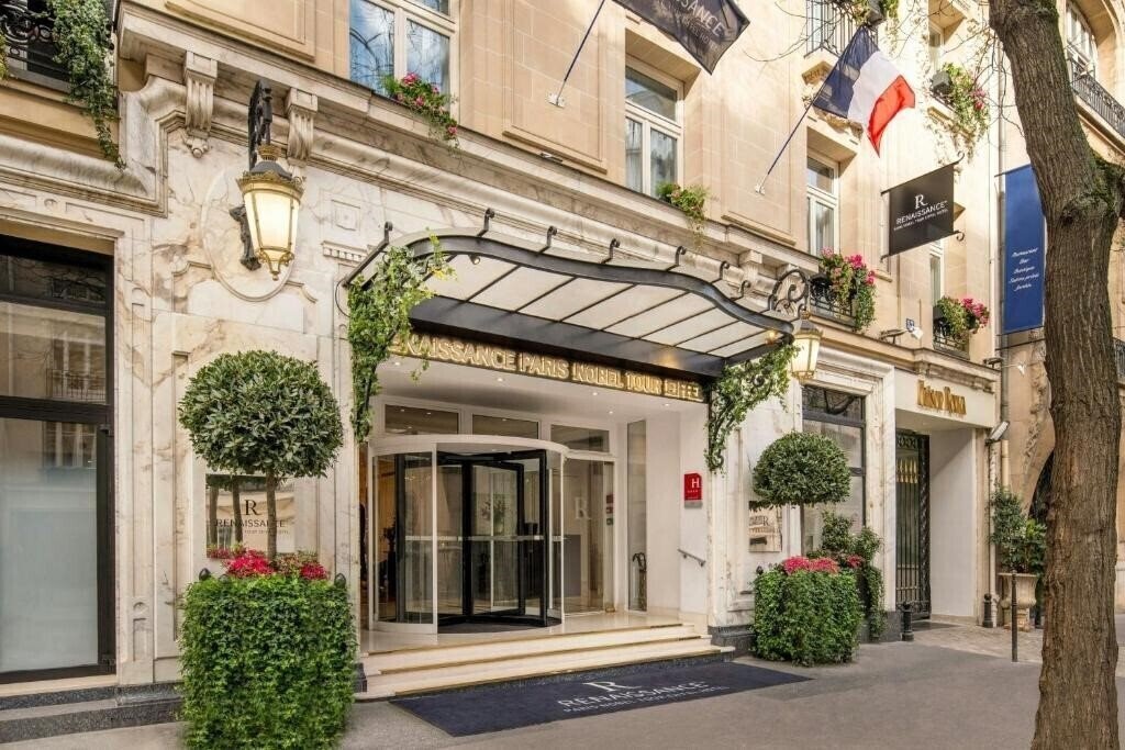 Отель Renaissance Paris Nobel Tour Eiffel Hotel (ex. Renaissance Paris Hotel Le Parc Trocadero) 4*