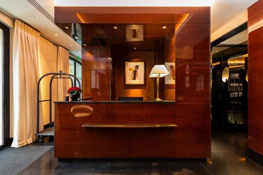 Фото Hotel Montaigne 5*
