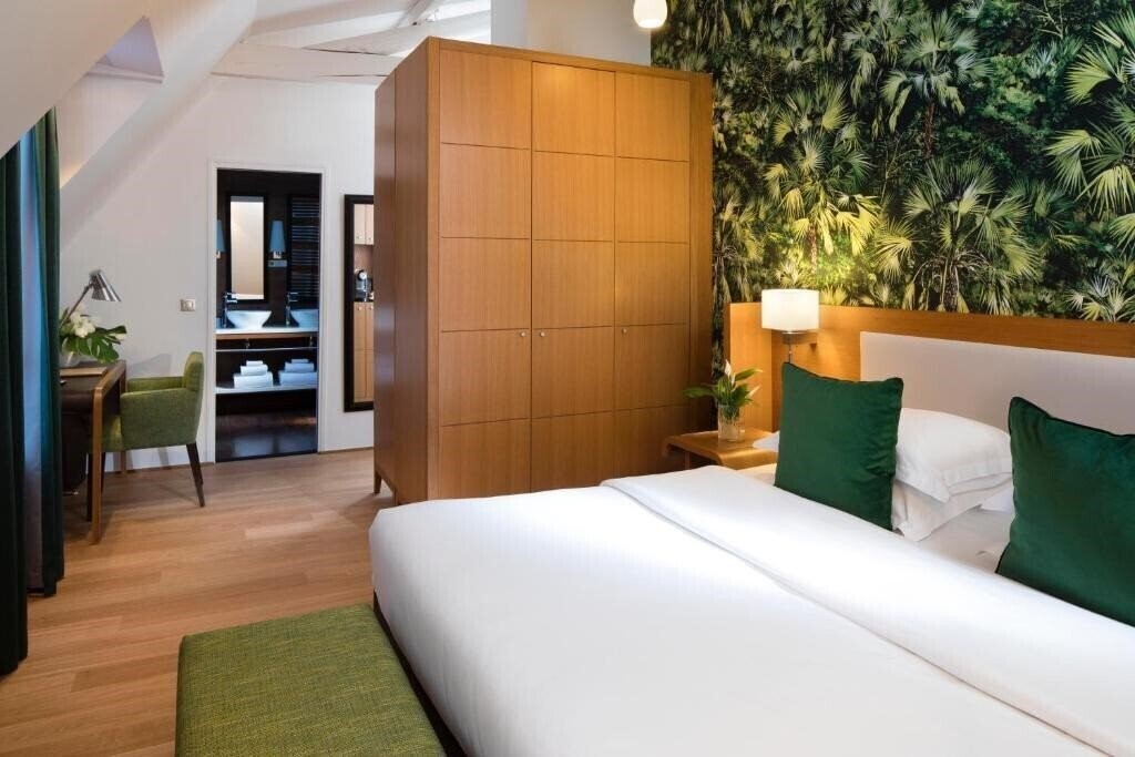 Zdjęcie Le Six Hotel 4*