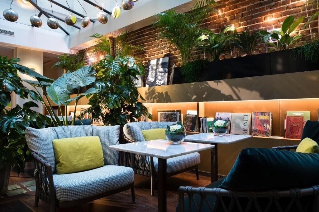 Zdjęcie Le Six Hotel 4*