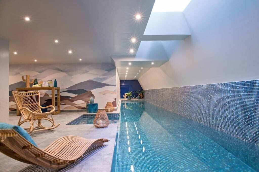 Отель Hotel Parister 5*