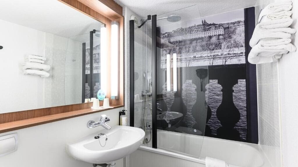 Фотография Campanile Torcy 3*