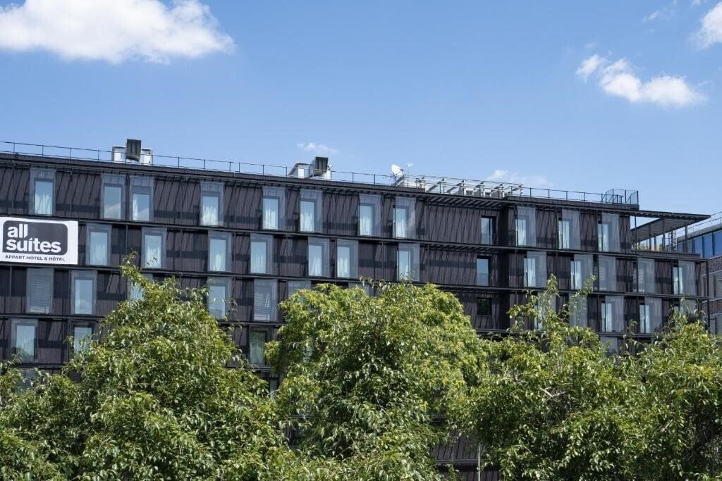 Hotel All Suites Appart Hotel et Hotel Paris 13 Porte d'Italie 3*