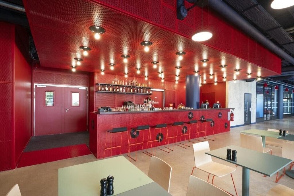 Obraz All Suites Appart Hotel et Hotel Paris 13 Porte d'Italie 3*