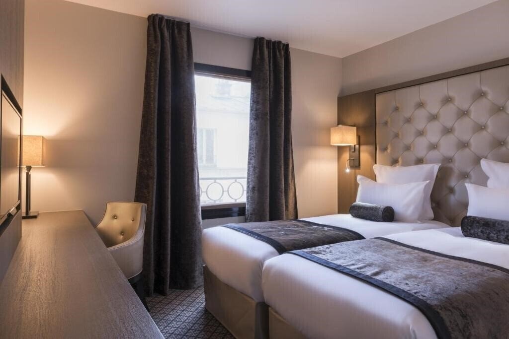 Фото La Villa des Ternes 3*