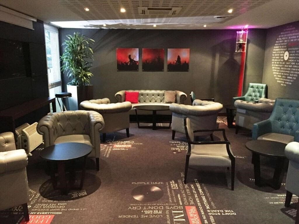 Изображение Hotel Inn Design Paris Saint Quentin 3*