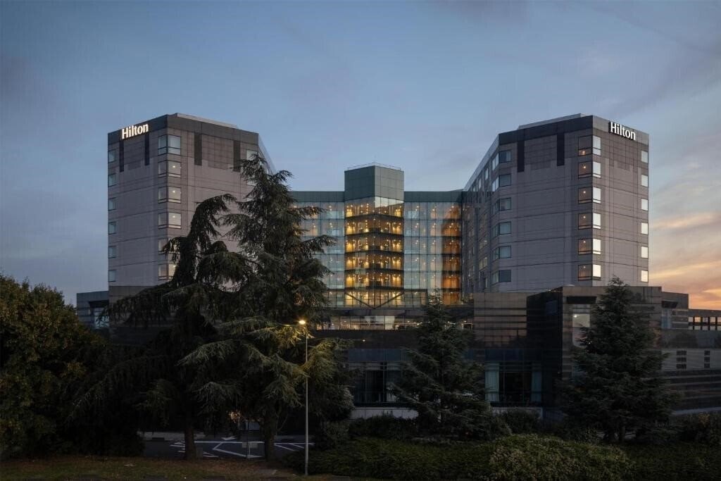 Отель Hilton Paris Charles de Gaulle Airport 4*