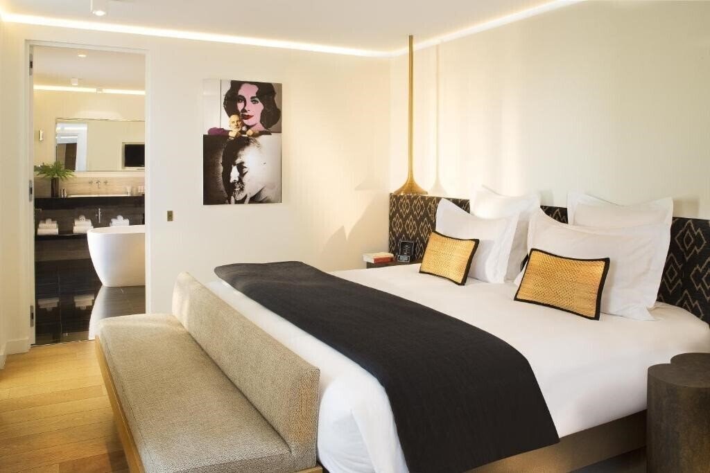 Фотография Hotel Marignan Champs Elysees 5*