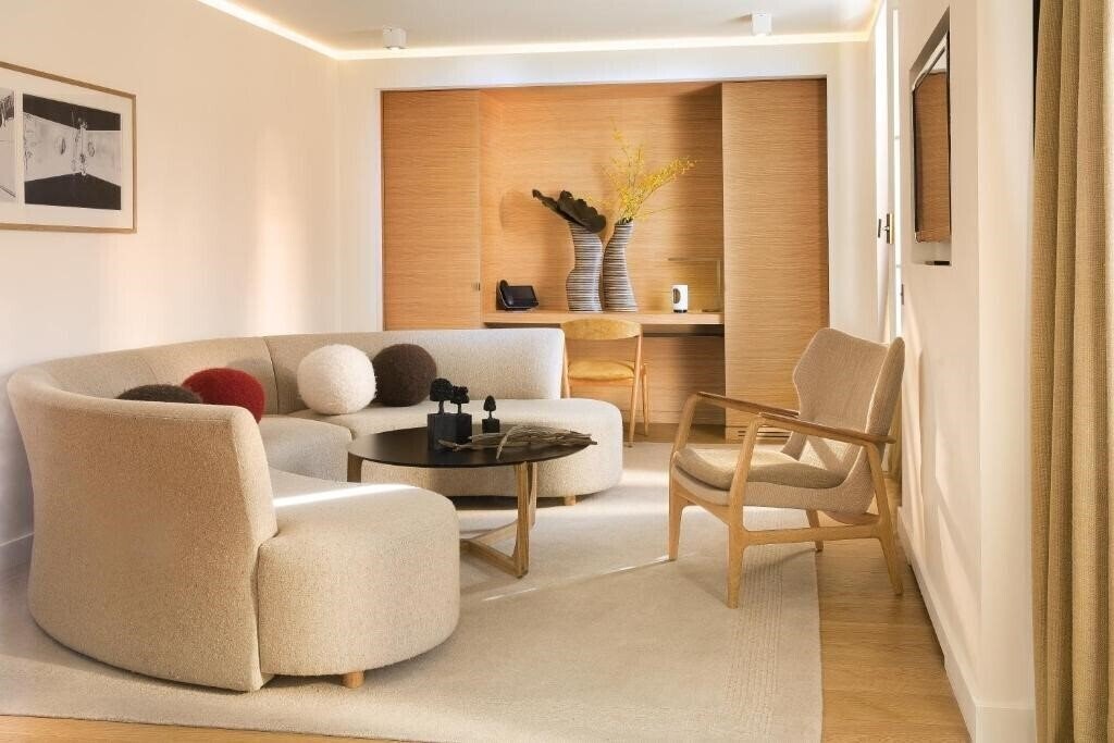 Изображение Hotel Marignan Champs Elysees 5*