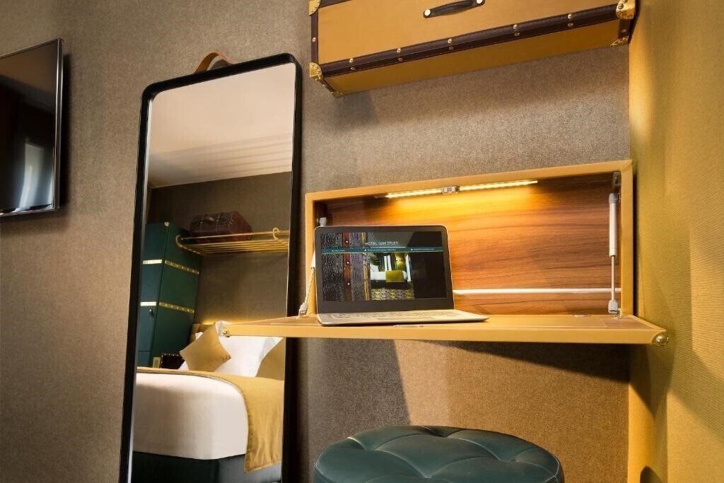 Zdjęcie Hotel Whistler Paris 10e 4*