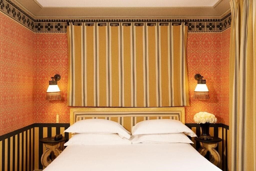 Фото Hotel Bourg Tibourg Paris Marais 4*