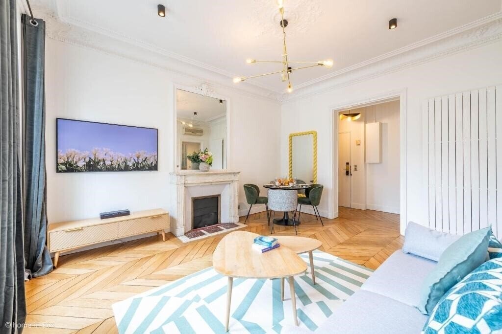 Картинка HotelHome Paris 16 3*