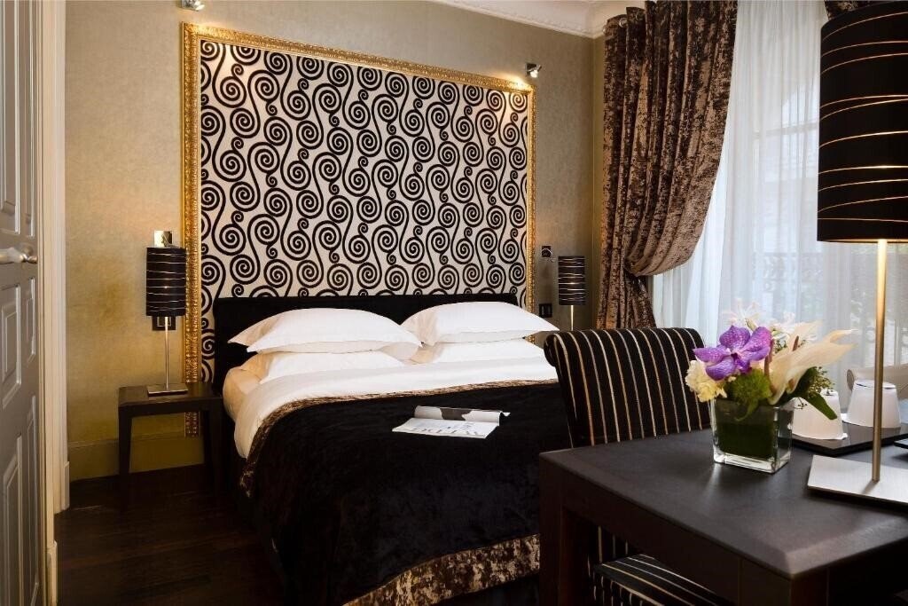 Картинка Hotel Ares Eiffel 4*