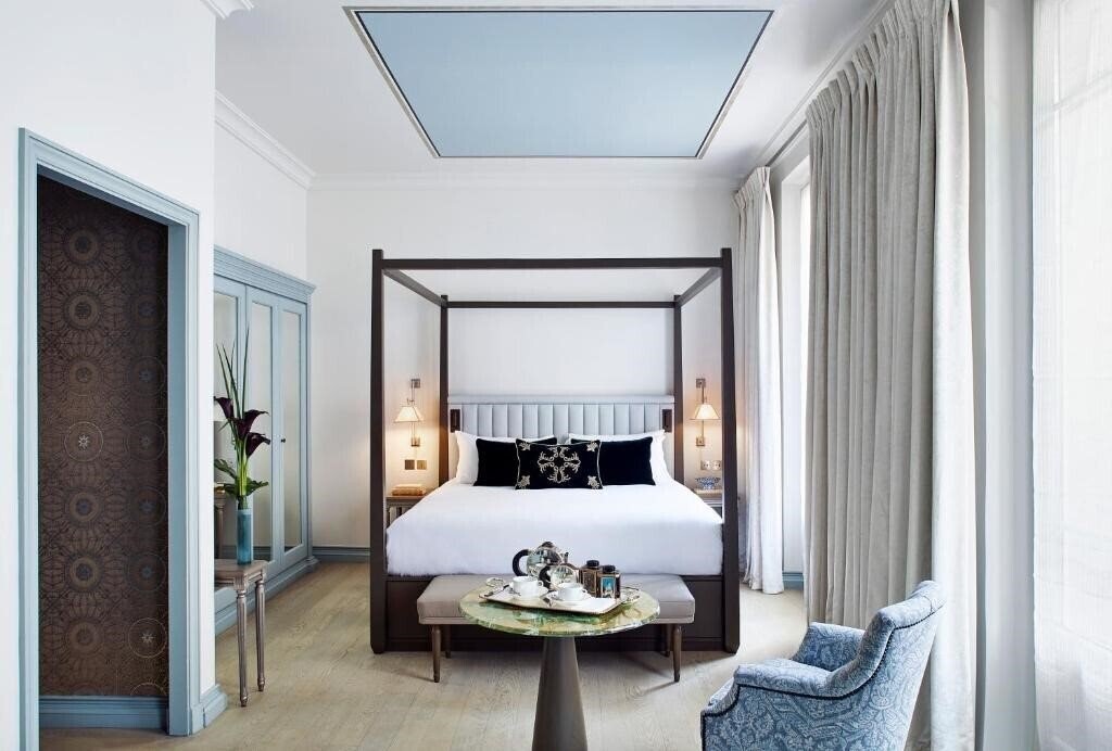 Фото Hotel de Montesquieu 4*