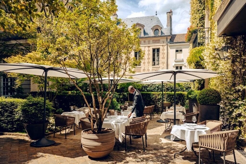 Zdjęcie Le Pavillon de La Reine 5*
