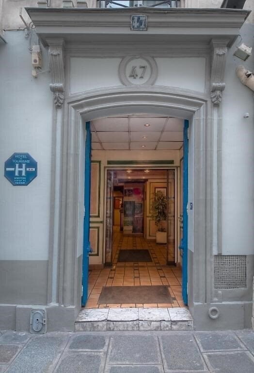 Отель Hotel Le Faubourg 2*