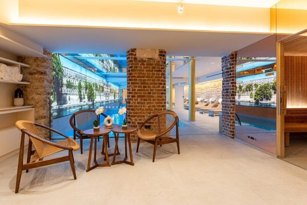 Зображення Astra Opera 4*