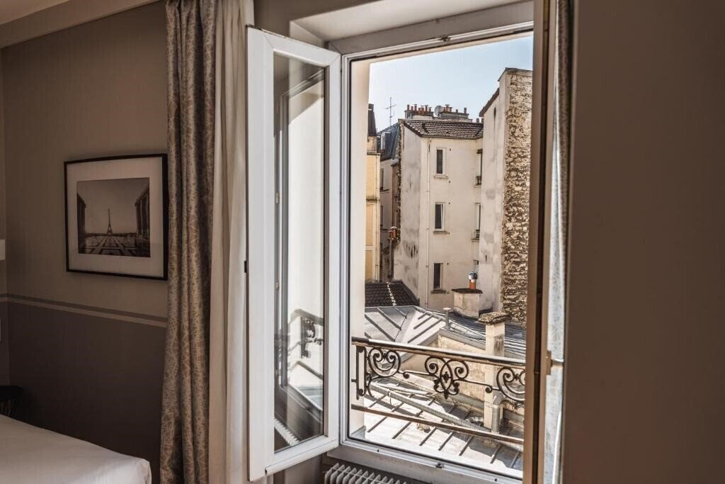 Фото Hotel Eiffel Segur 3*