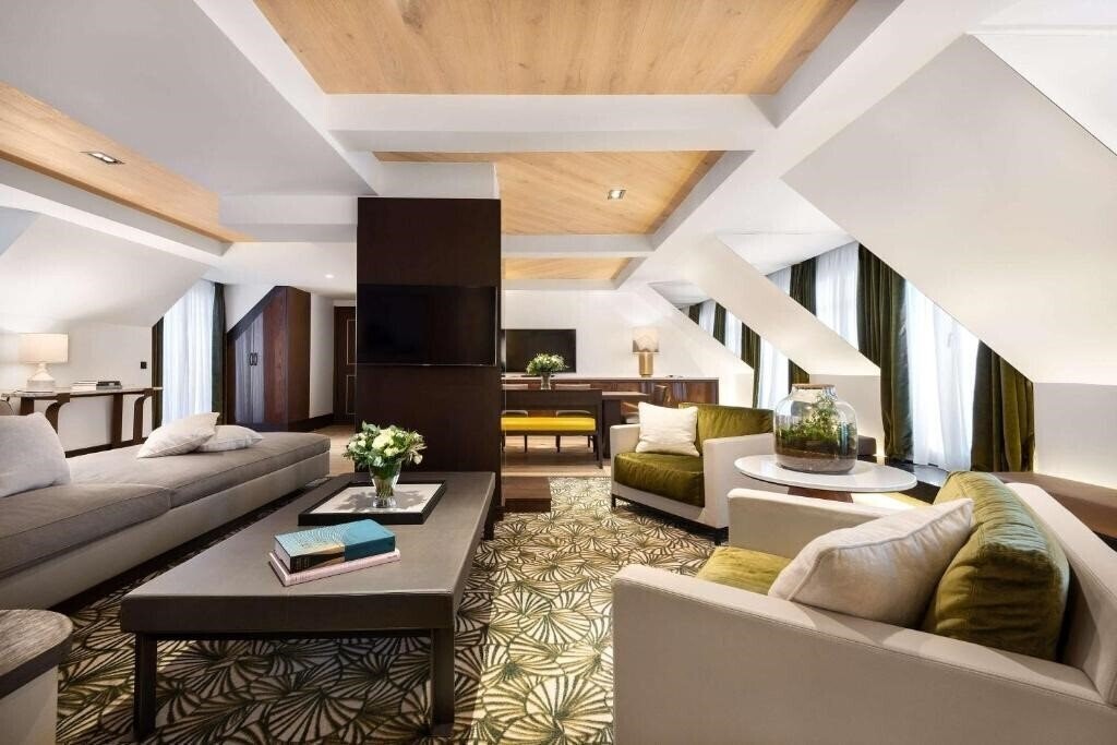 Изображение Hyatt Regency Paris Madeleine 5*