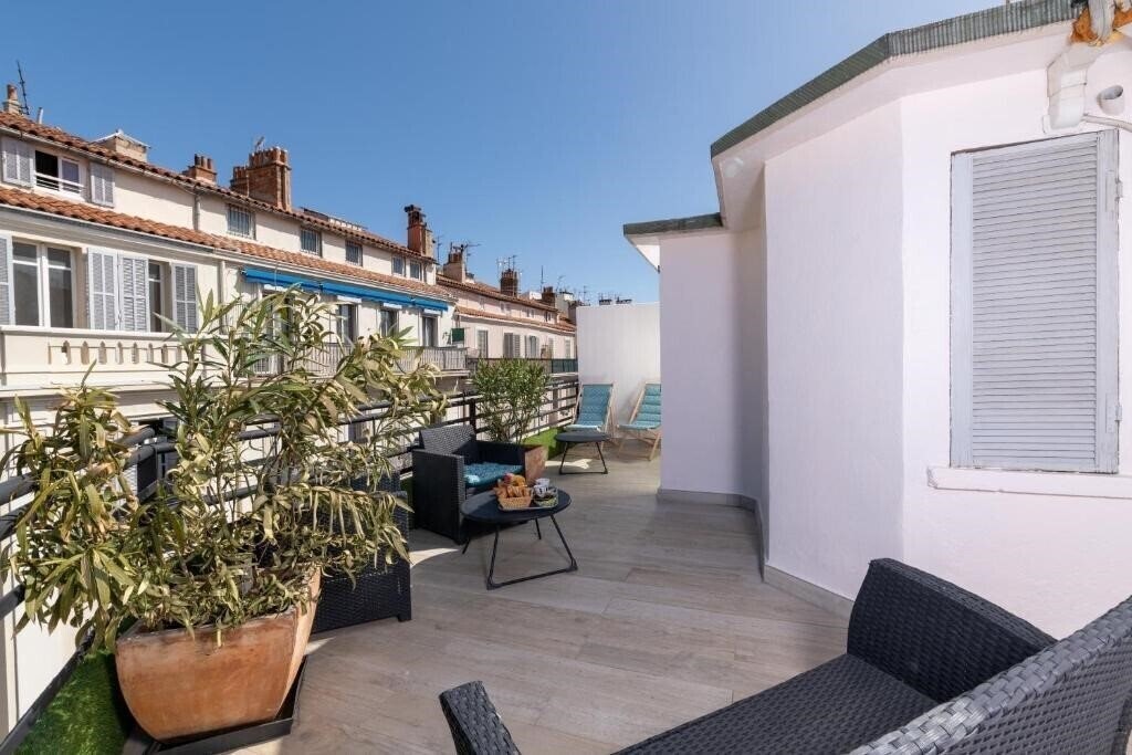 Готель Celenya Hotel 2*