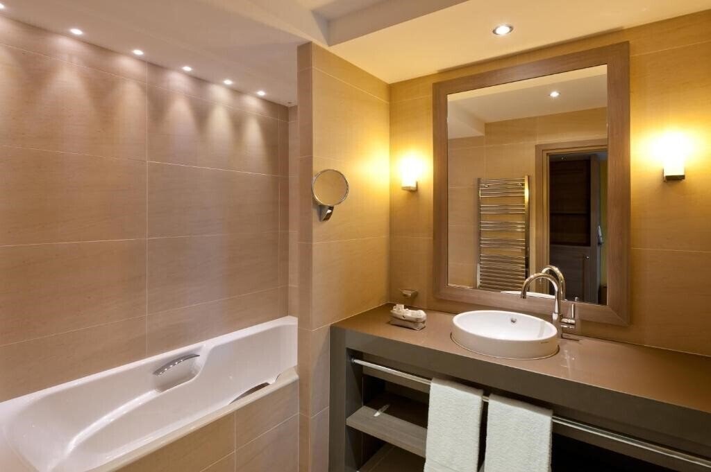 Zdjęcie Le Nouveau Monde 4*