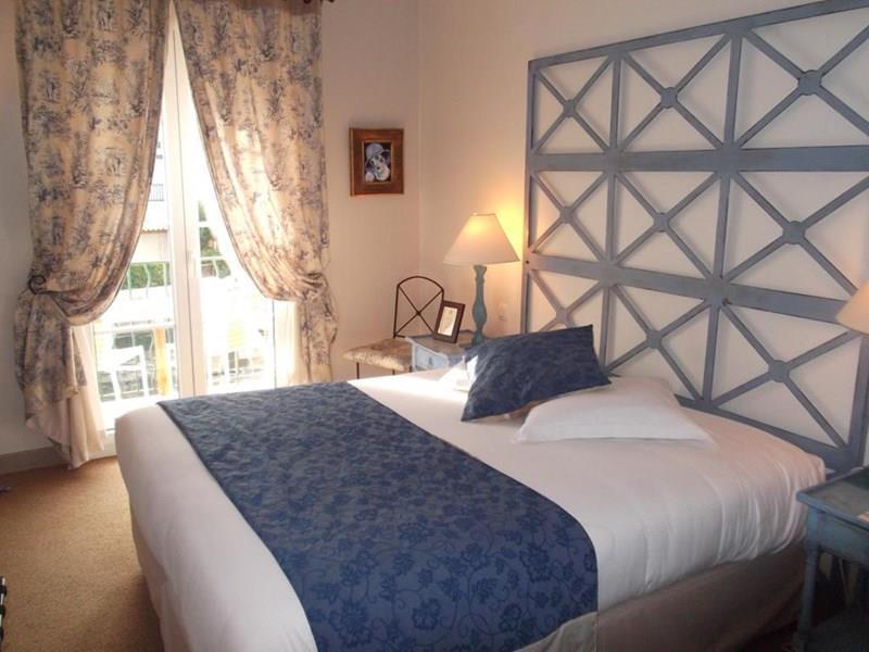 Zdjęcie Hotel Le Suffren 3*