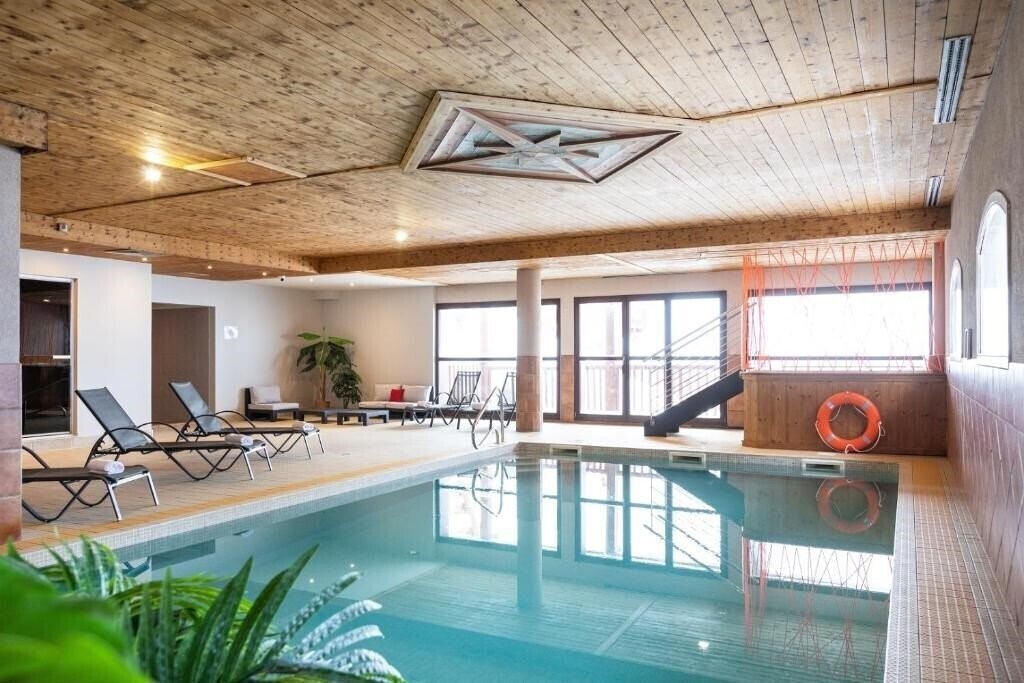 Hotel Chalet Des Neiges Residence Hermine 3*