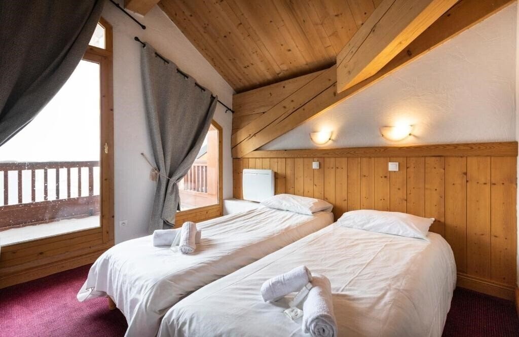 Hotel Chalet Des Neiges Residence Plein Sud 4*