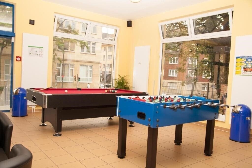 Zdjęcie A & O Aachen Hauptbahnhof 2*