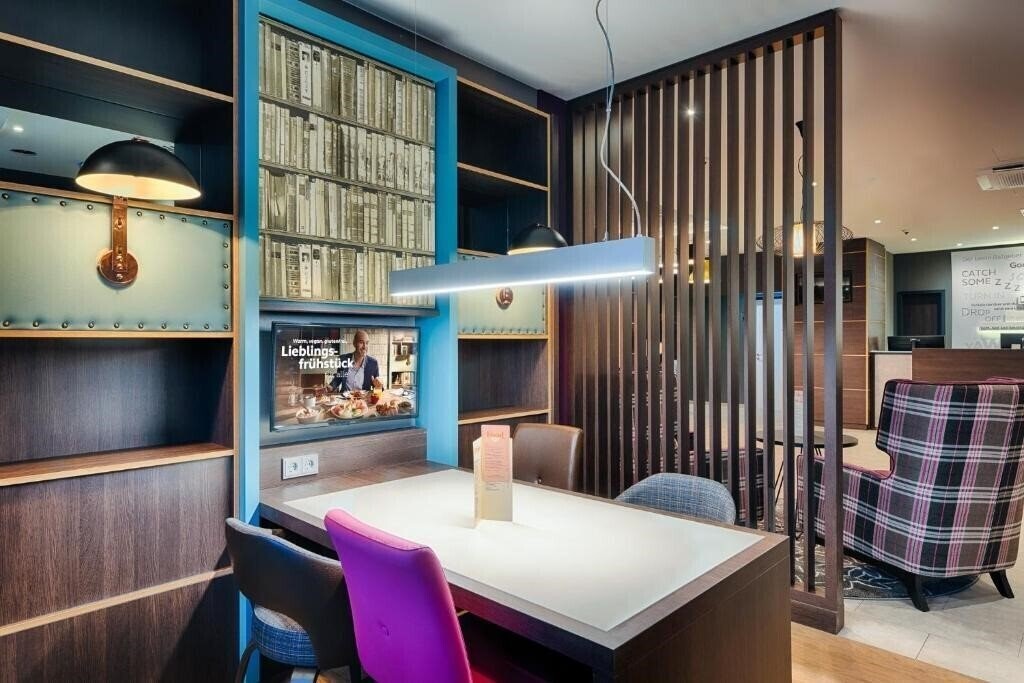 Картинка Premier Inn Berlin City Süd Hotel (ex. Azimut Hotel Berlin City South) 3*