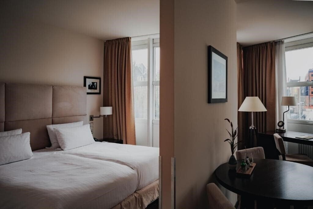 Hotel Abion Villa Suites 5*