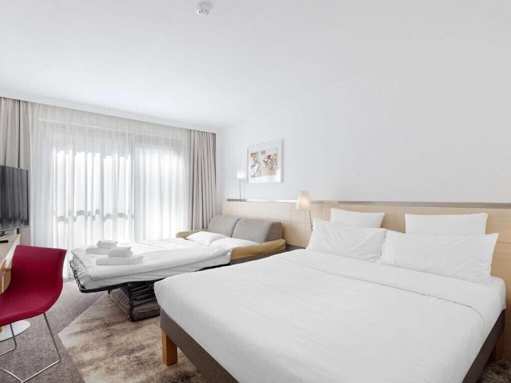 Фото Hotel Novotel Berlin Mitte 4*